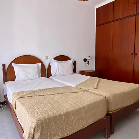 Flor Da Rocha By Coral Apartment